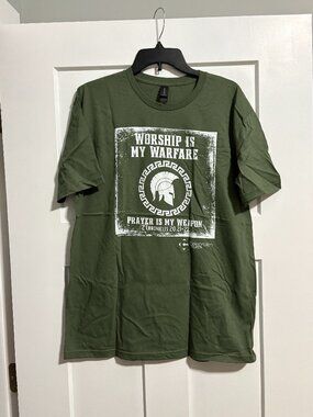 Worship is My Warfare Prayer is My Warrior Celebration Church T-Shirt Green sz L
